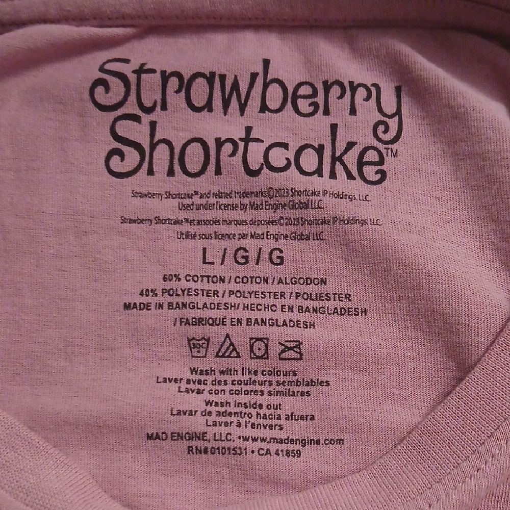 Ardene Pink Graphic Tee with Strawberry Shortcake - Picture 3 of 3